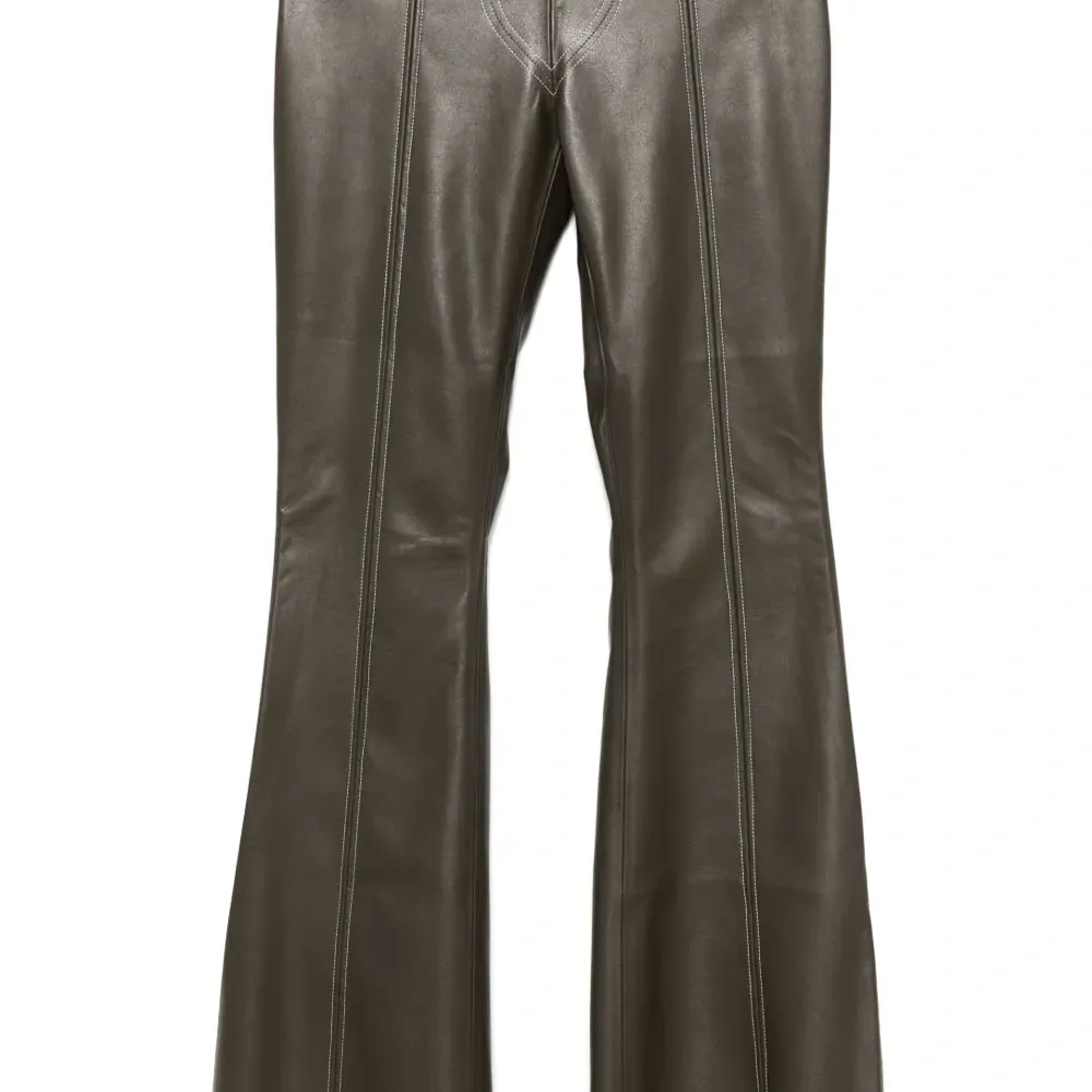 Расклешенные брюки