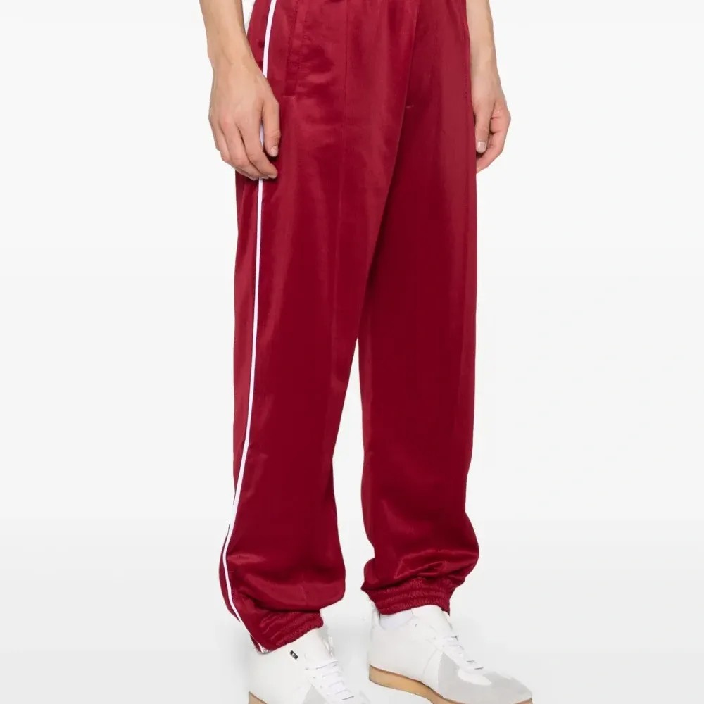 Спортивные брюки Essence