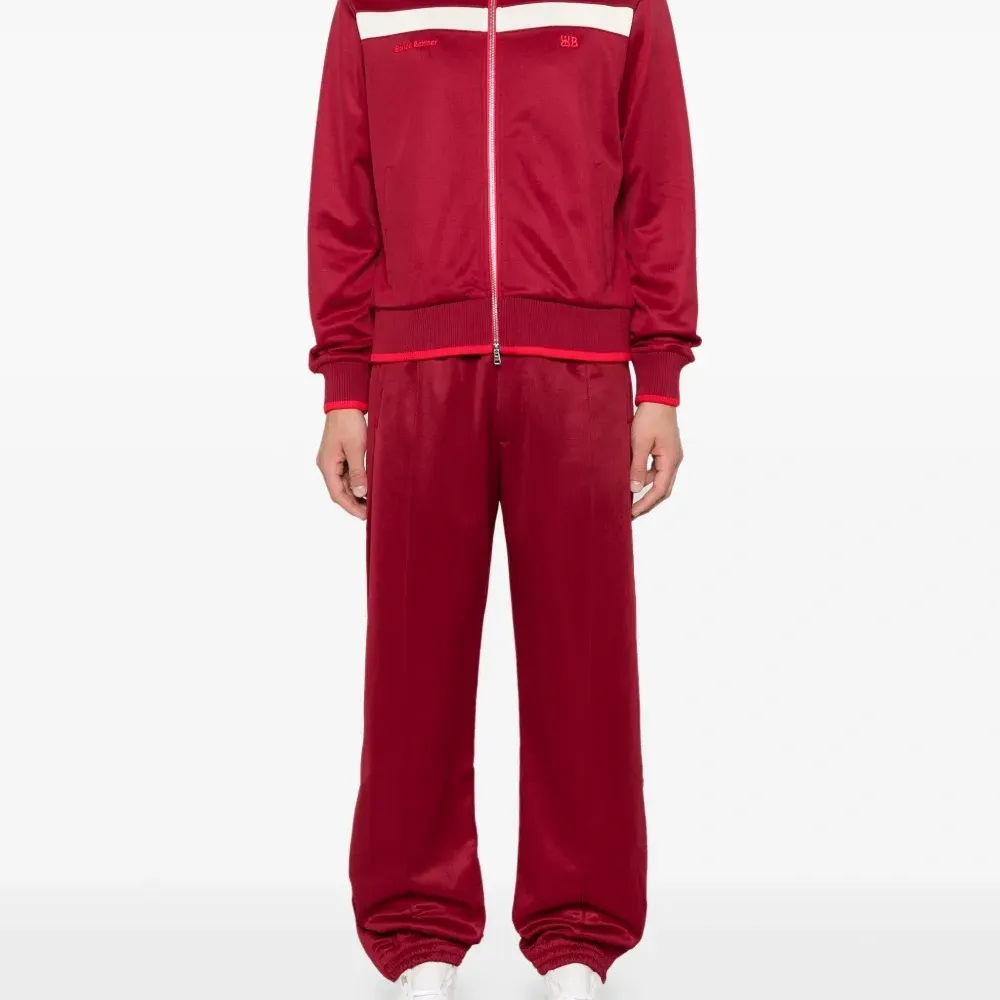 Спортивные брюки Essence