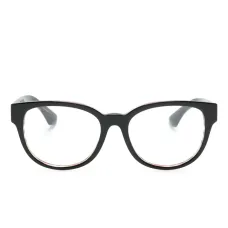 Очки в клетчатой овальной оправе