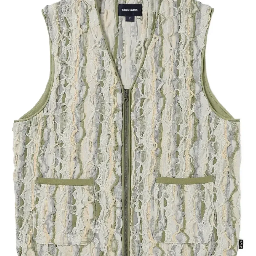 Жилет с абстрактным принтом