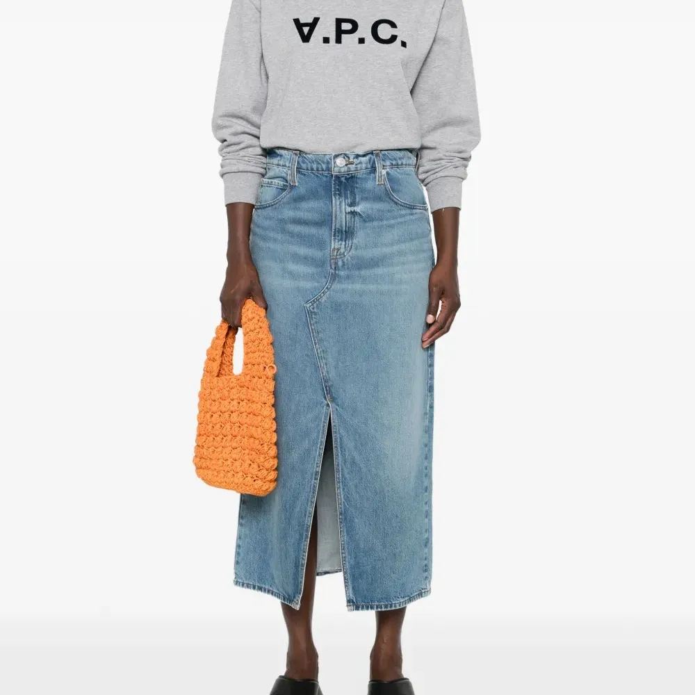 толстовка с логотипом