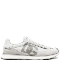 Кроссовки с логотипом