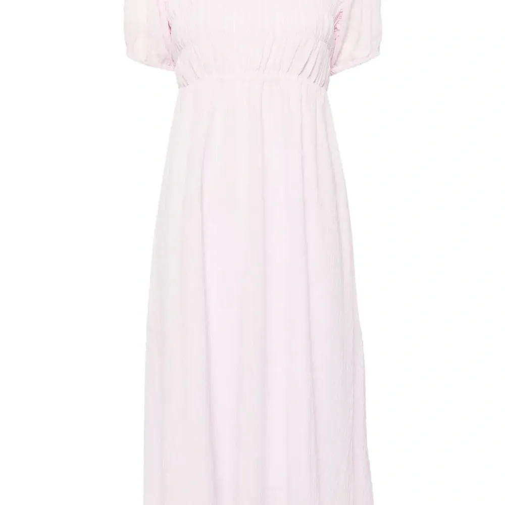 Платье миди с объемными рукавами