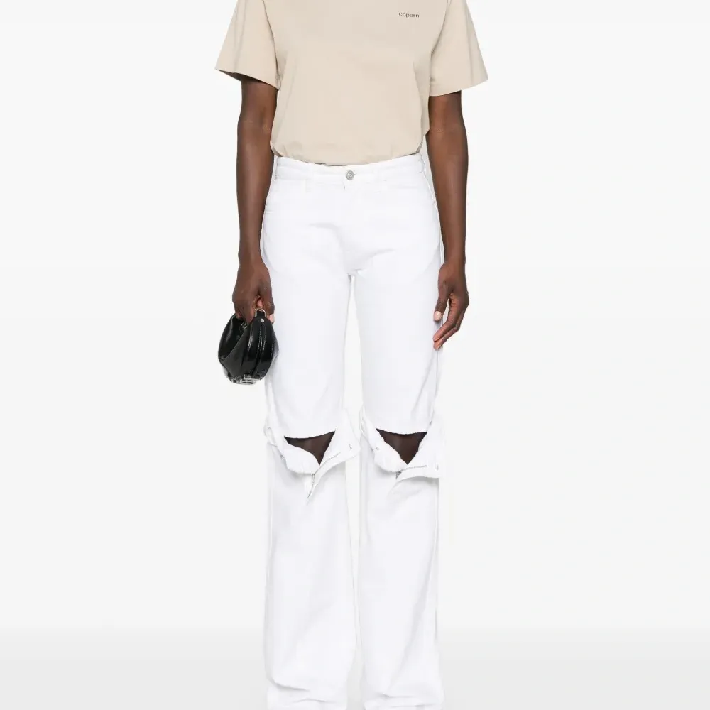 Футболка с логотипом