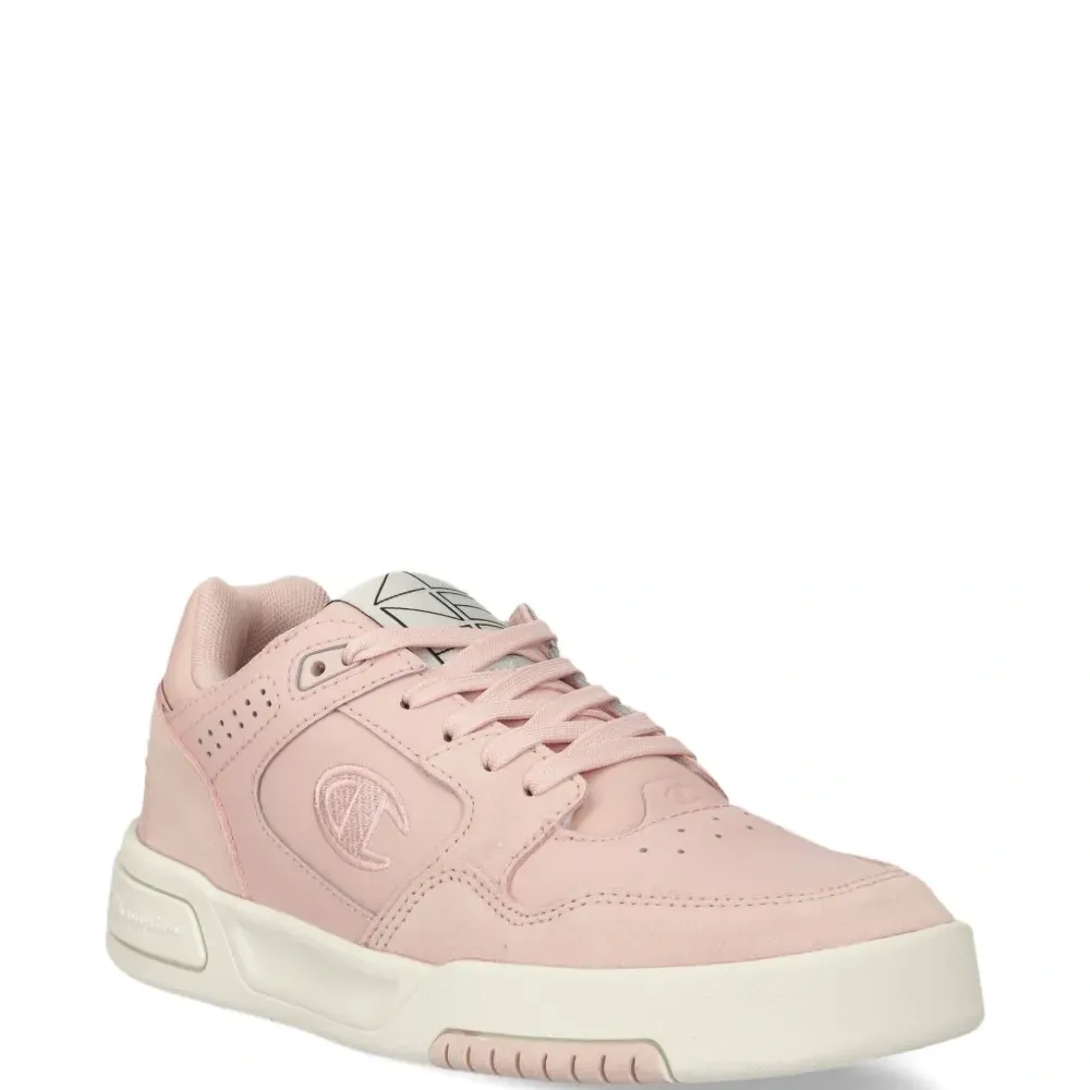 Кроссовки с перфорацией и логотипом