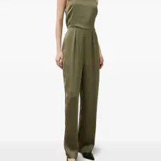 Комбинезон с квадратным вырезом и открытой спиной