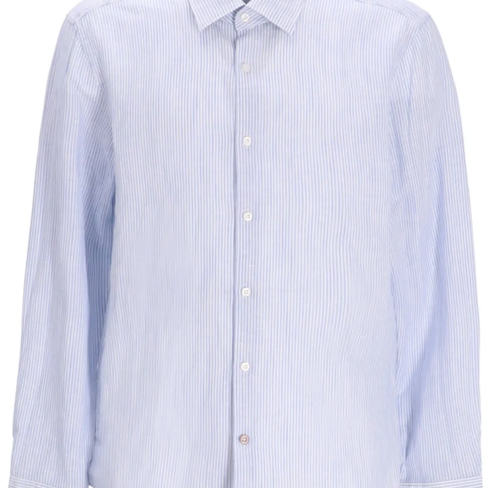 Льняная рубашка в полоску