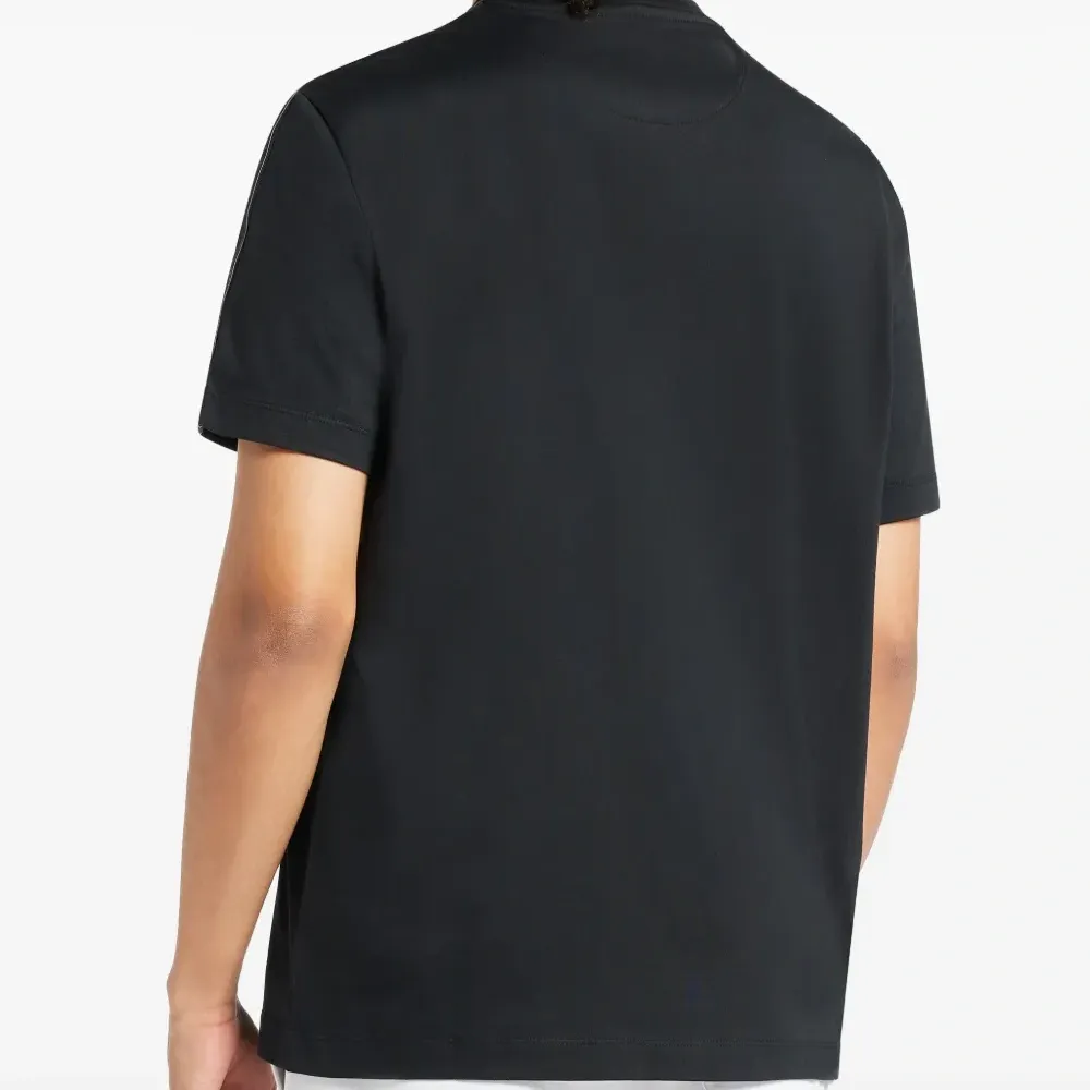 Футболка с логотипом Футболка с логотипом