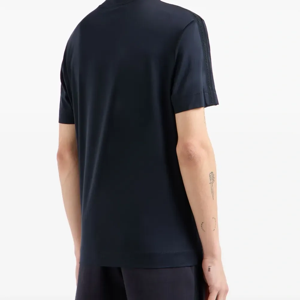 Футболка с короткими рукавами Футболка с короткими рукавами