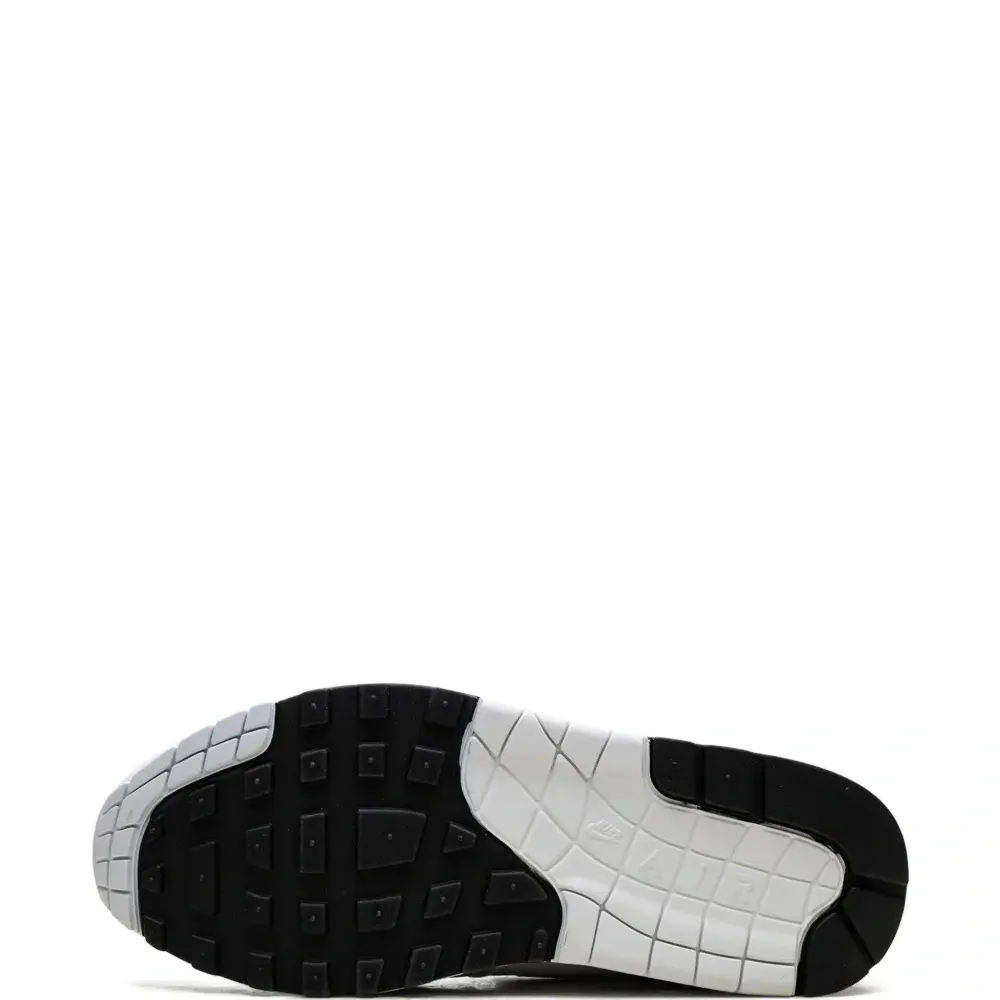 Кроссовки Air Max 1 Football Grey Кроссовки Air Max 1 Football Grey