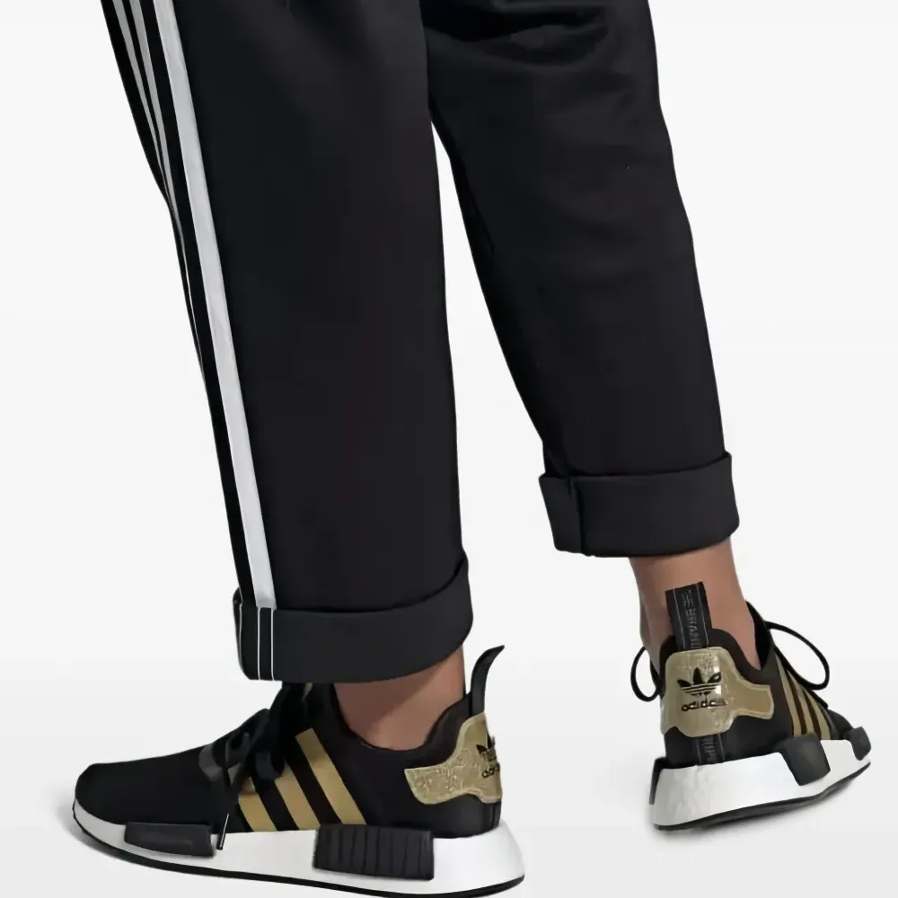 Кроссовки NMD R1 Black/Gold Кроссовки NMD R1 Black/Gold