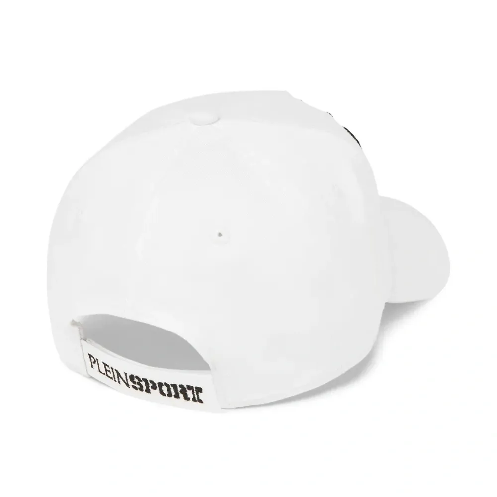 Бейсболка с вышитым логотипом