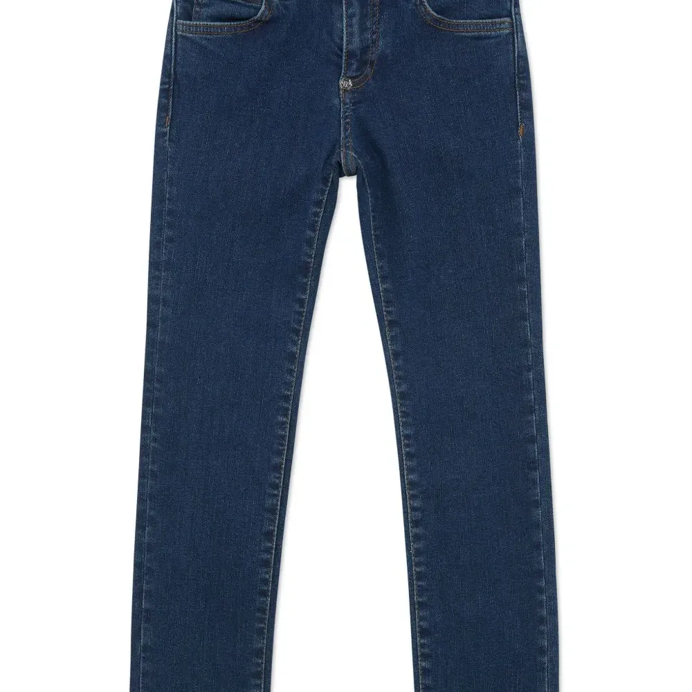 Прямые джинсы с пятью карманами и нашивкой-логотипом