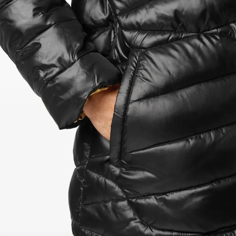 Пуховик с капюшоном