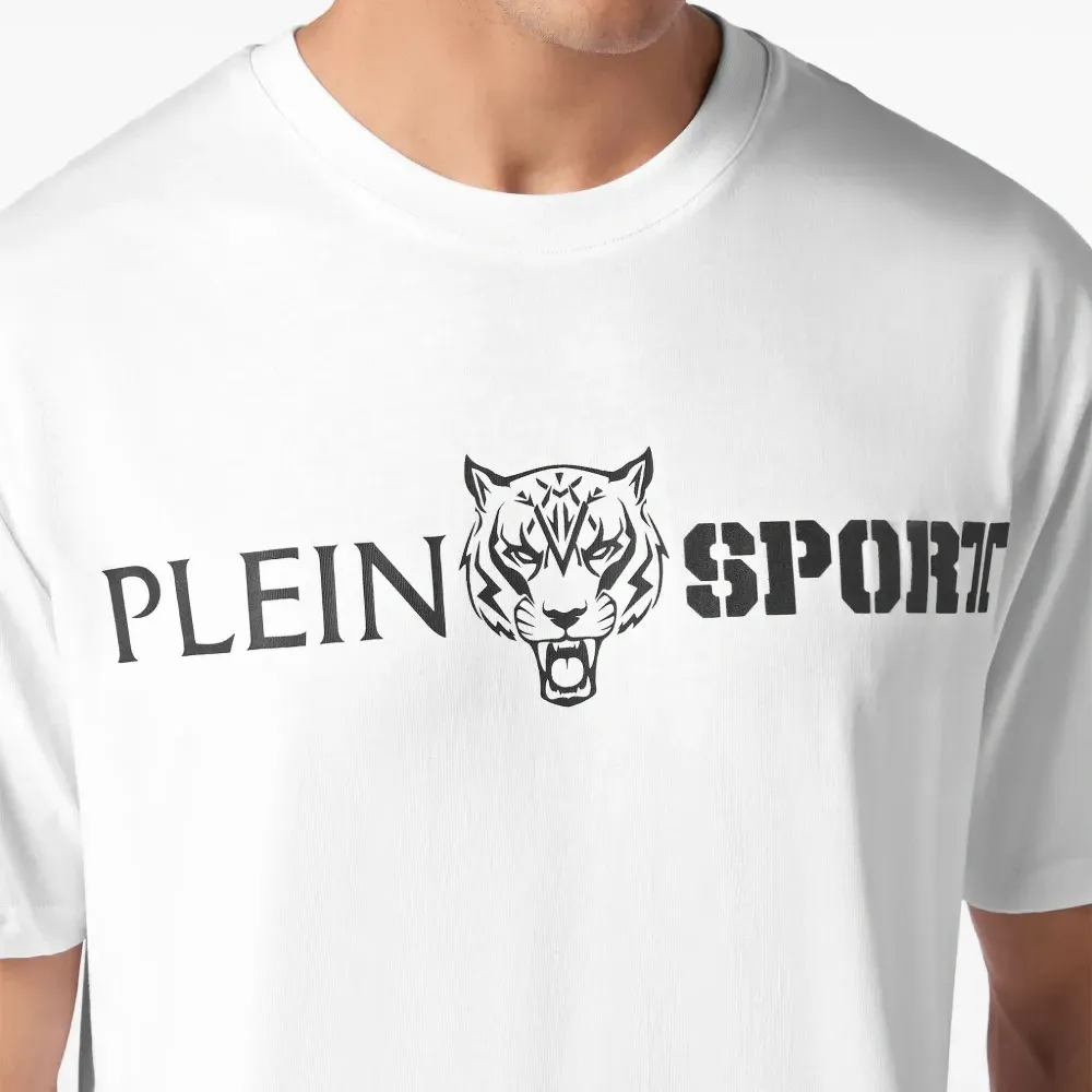 Футболка с логотипом Футболка с логотипом