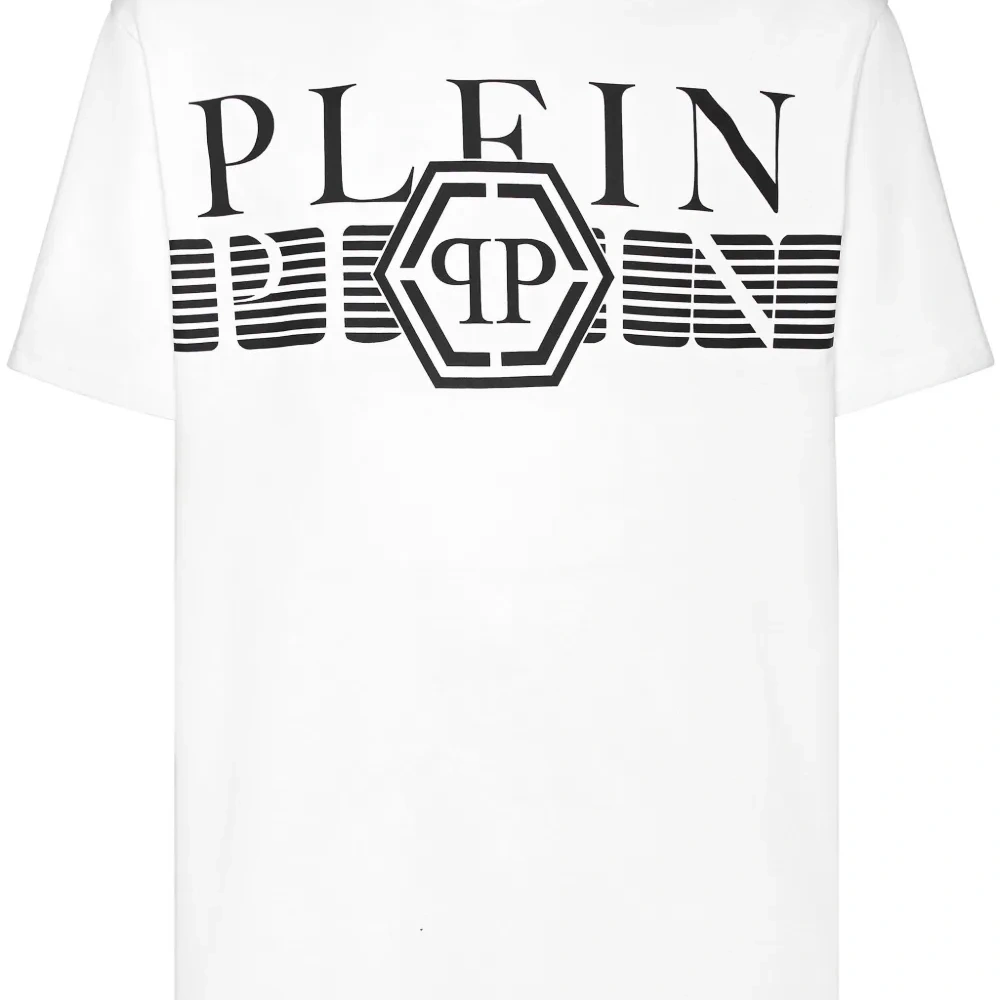 Футболка с логотипом