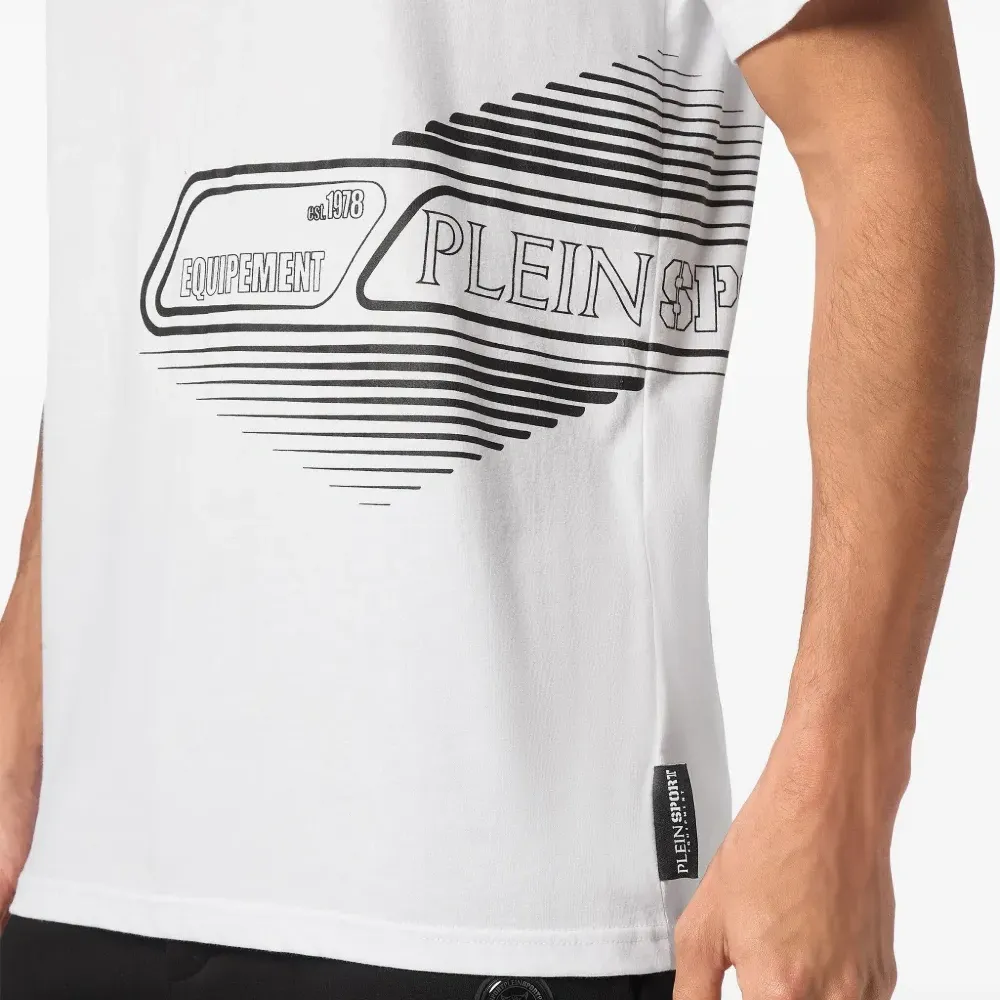 Футболка с короткими рукавами