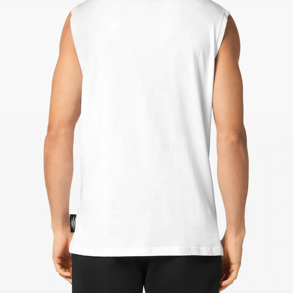 Футболка без рукавов