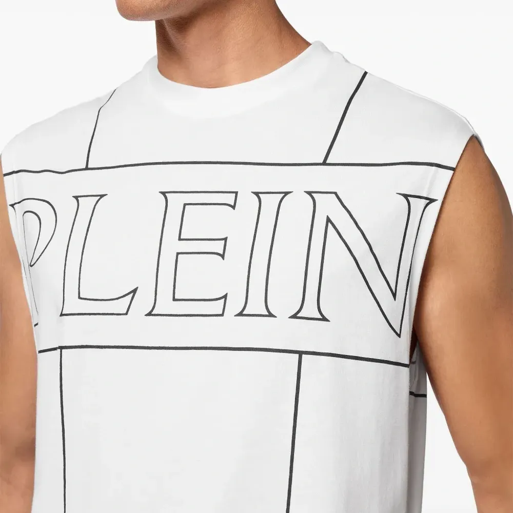 Футболка с логотипом