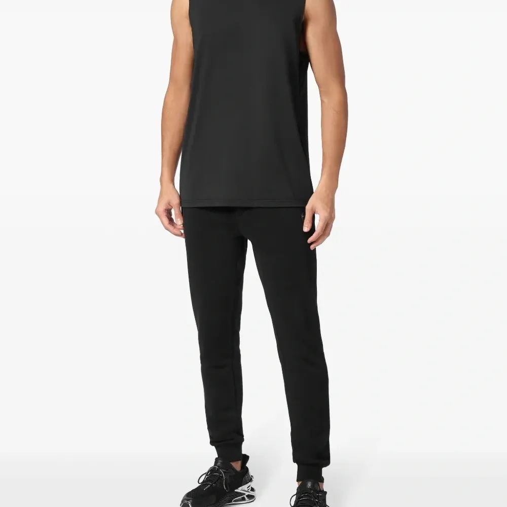 Топ с круглым вырезом