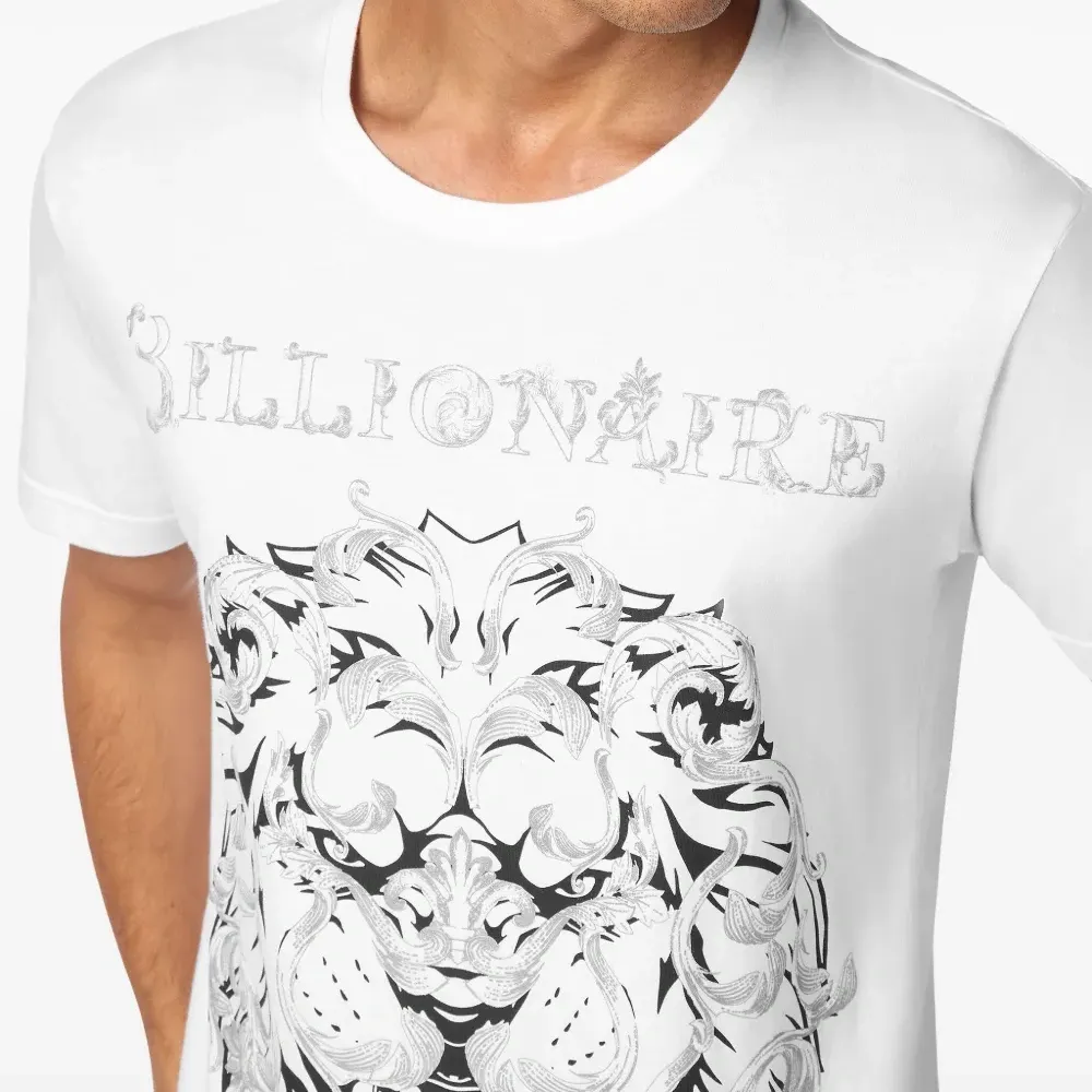 Футболка с логотипом