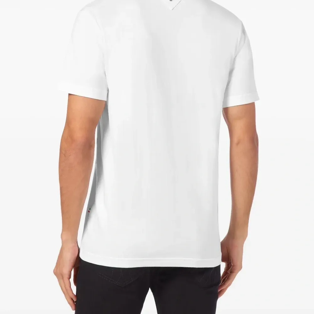 Футболка с логотипом