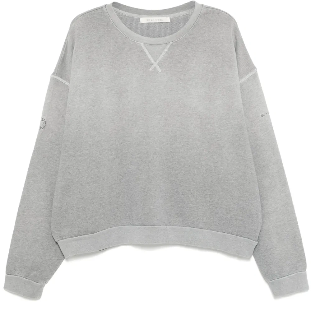 Толстовка с круглым вырезом