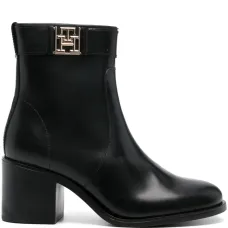 Сапоги с логотипом