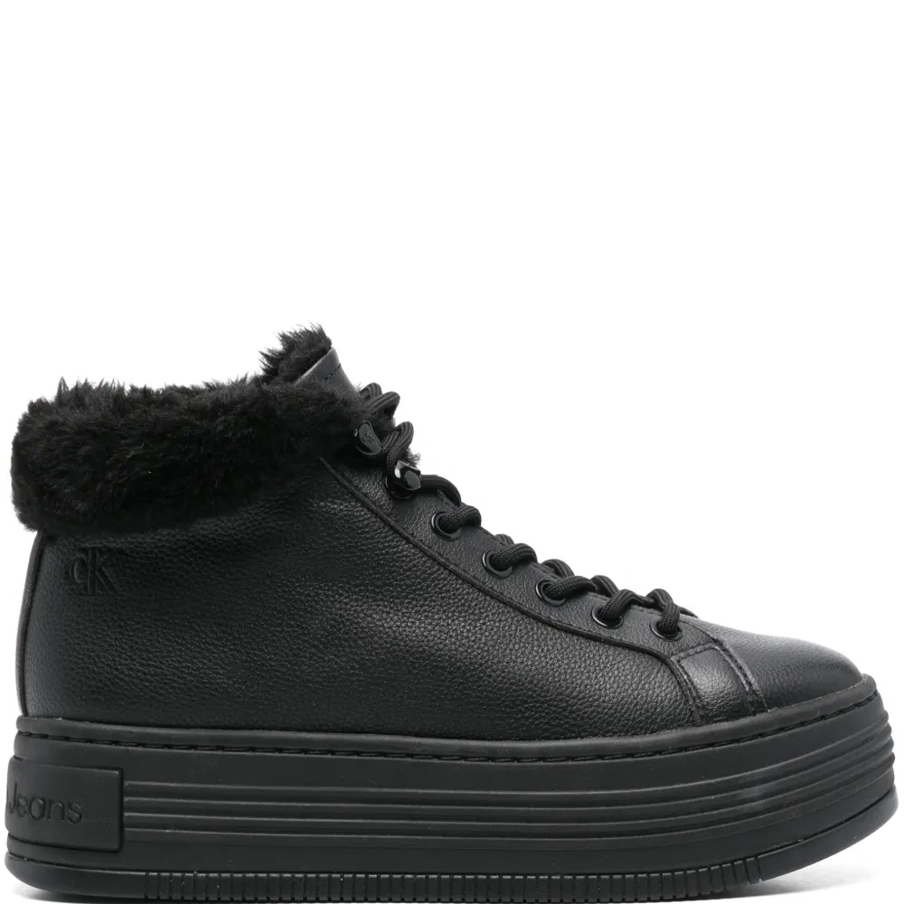 Кожаные кроссовки