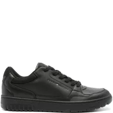 Кроссовки с нашивкой-логотипом