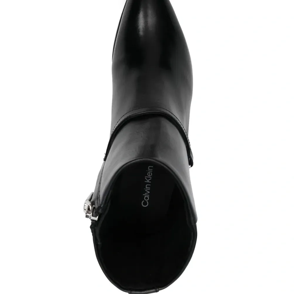 Ботильоны на каблуке Ботильоны на каблуке