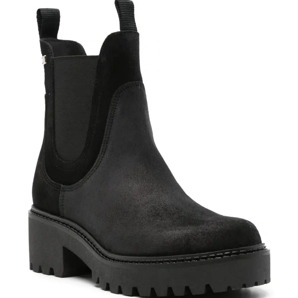 Ботинки с логотипом