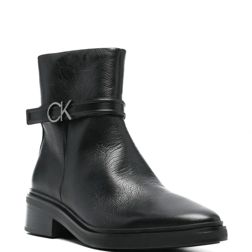 Кожаные ботинки Кожаные ботинки