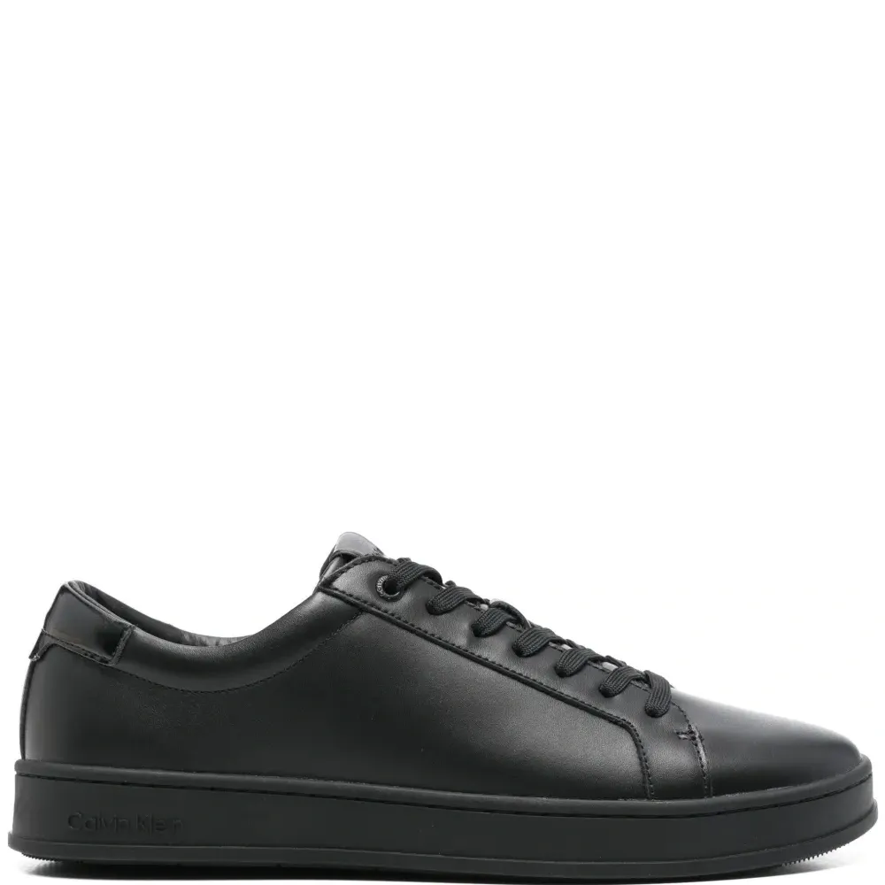 Кожаные кроссовки