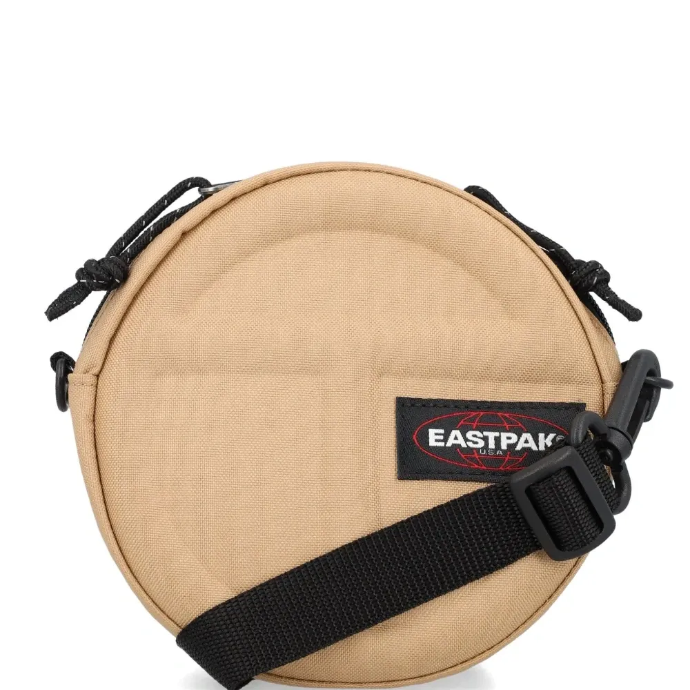 Круглая сумка из коллаборации с Telfar