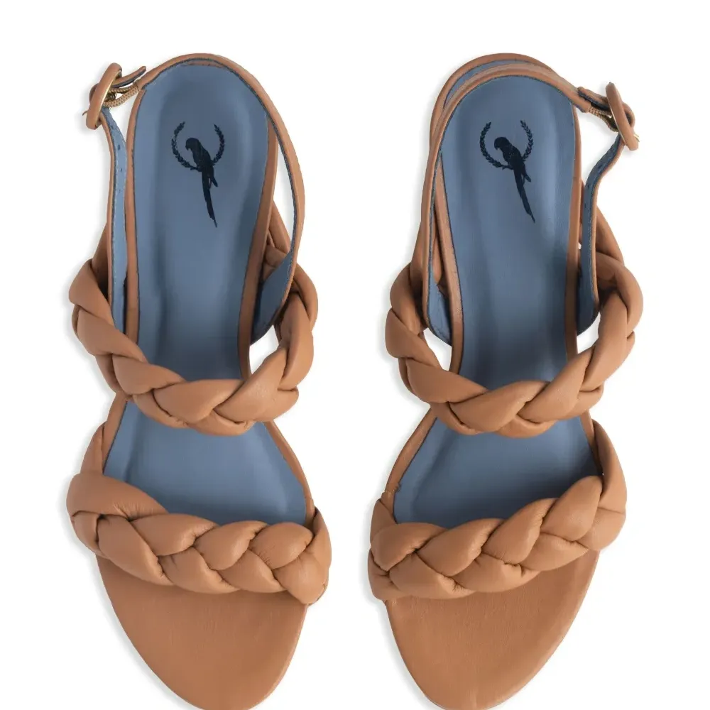 Сандалии с плетеными ремешками