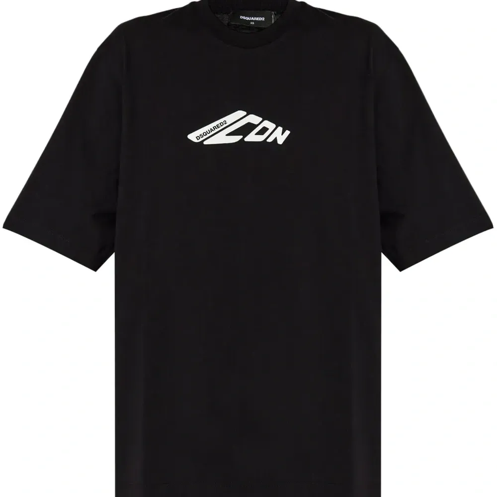 Футболка с логотипом