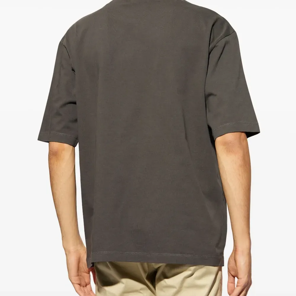 Футболка с логотипом