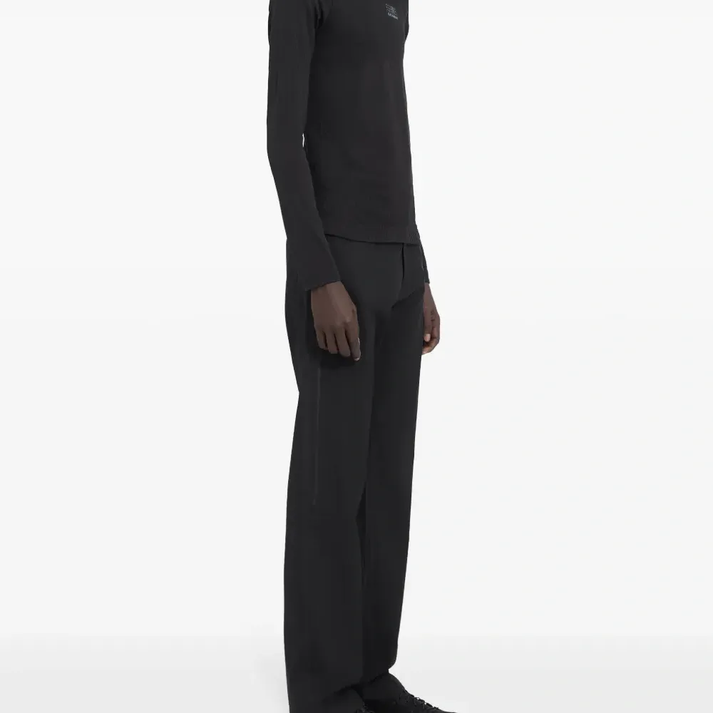 Топ из коллаборации с Salomon Топ из коллаборации с Salomon