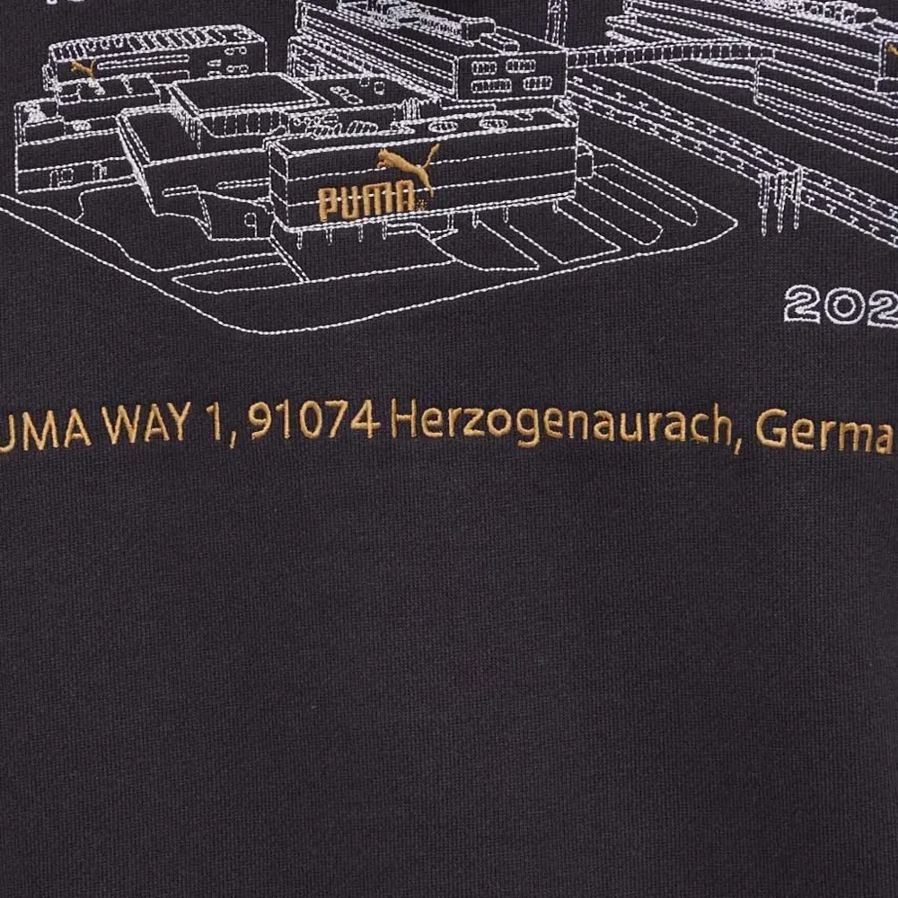 Худи с вышитым логотипом