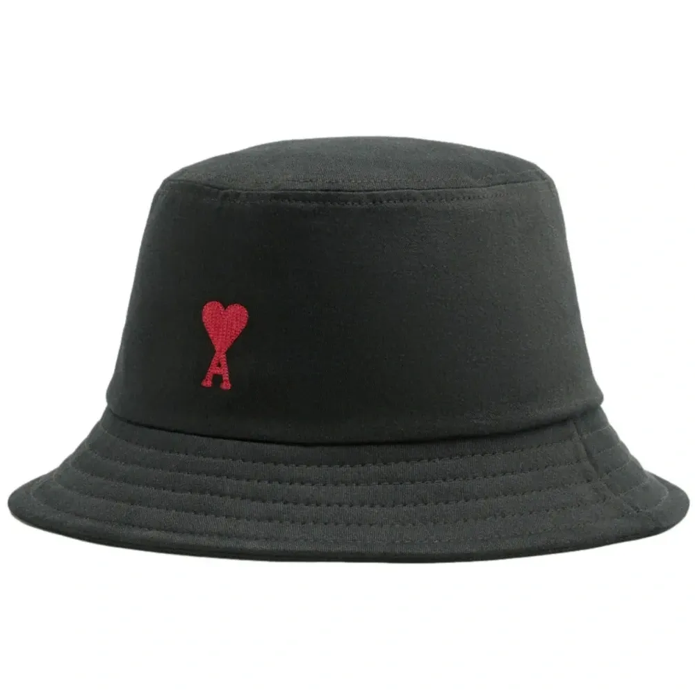 Панама с вышитым логотипом