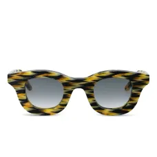 Солнцезащитные очки в геометричной оправе Солнцезащитные очки в геометричной оправе