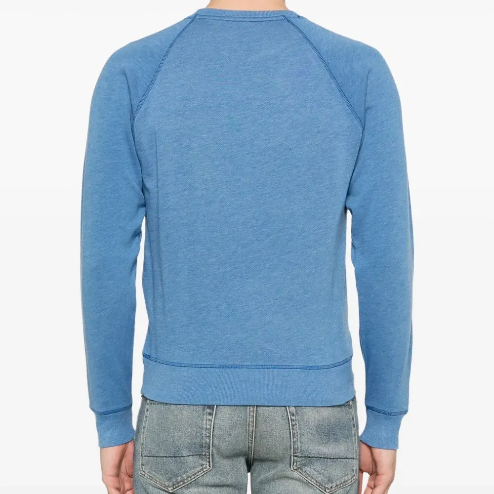 Толстовка с нашивкой-логотипом