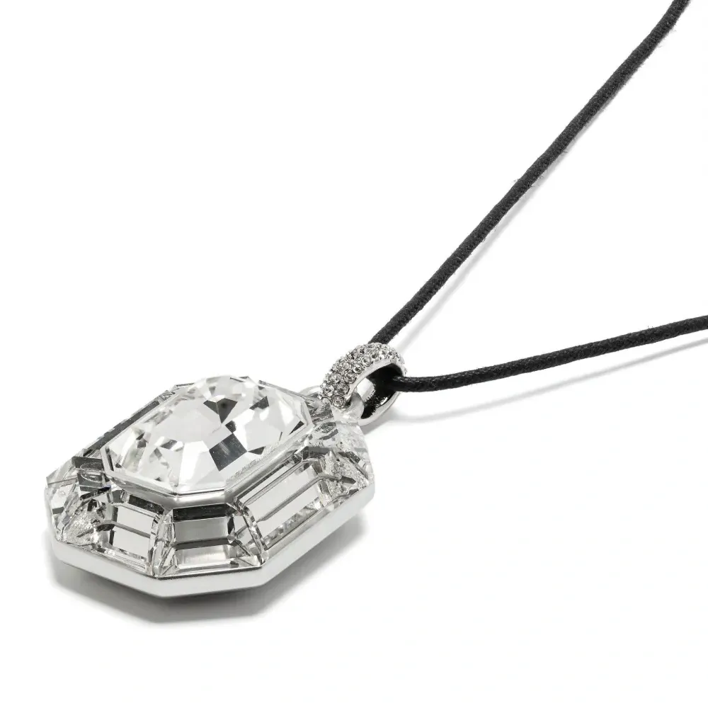 Колье Lucent с подвеской Колье Lucent с подвеской