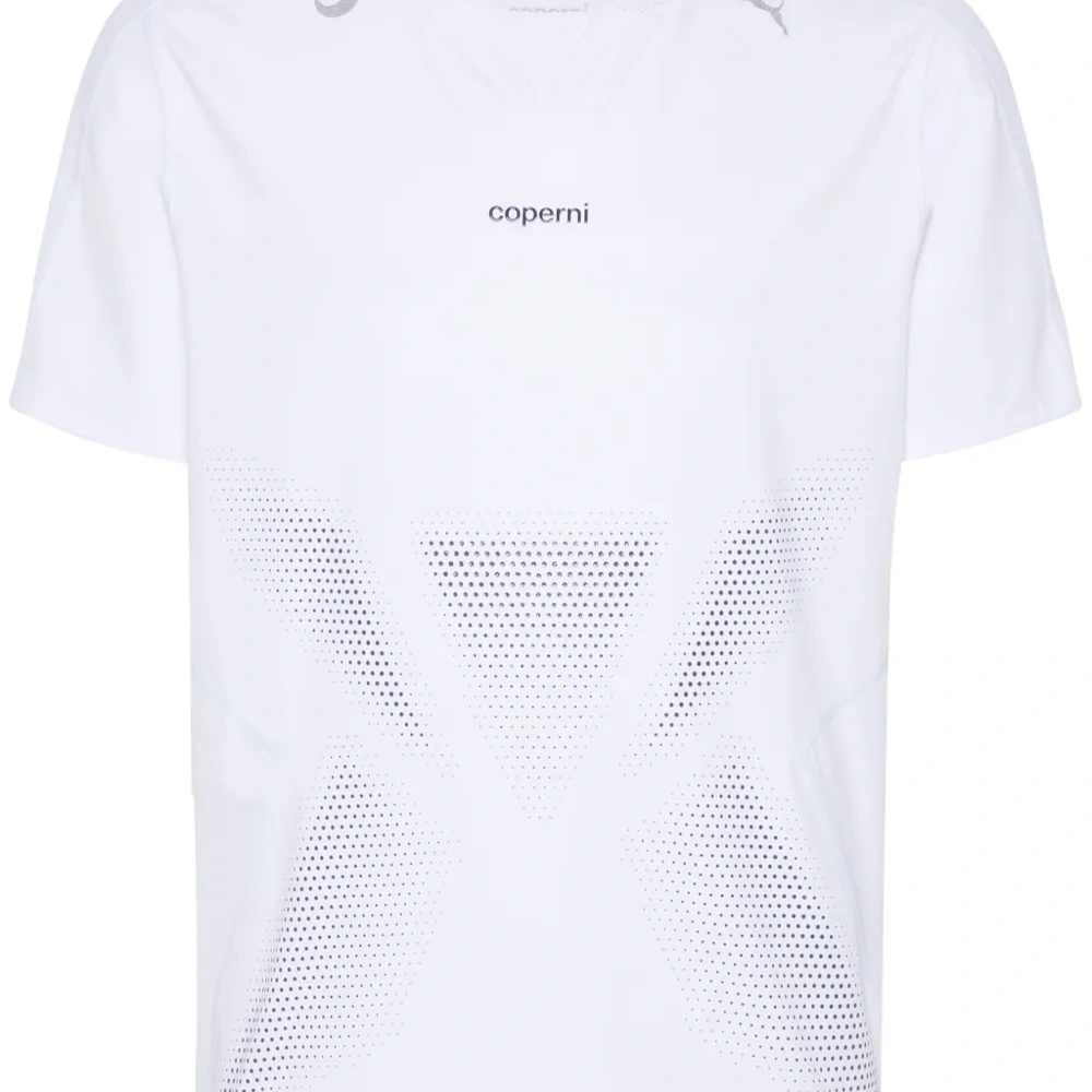 Футболка с логотипом из коллаборации с Puma