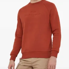 Свитшот с вышитым логотипом