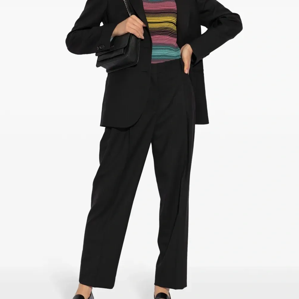 Лоферы с закругленным носком