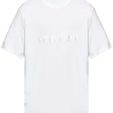 Футболка с вышитым логотипом Футболка с вышитым логотипом