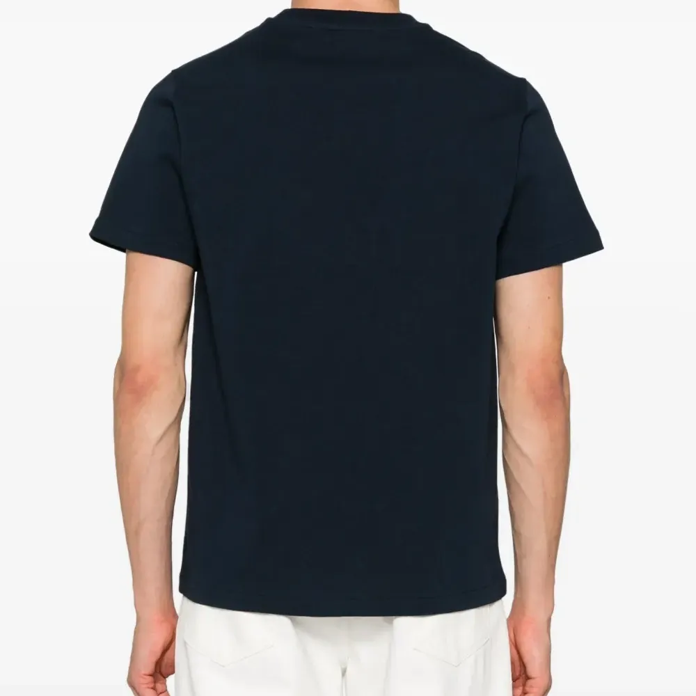 Футболка с вышитым логотипом